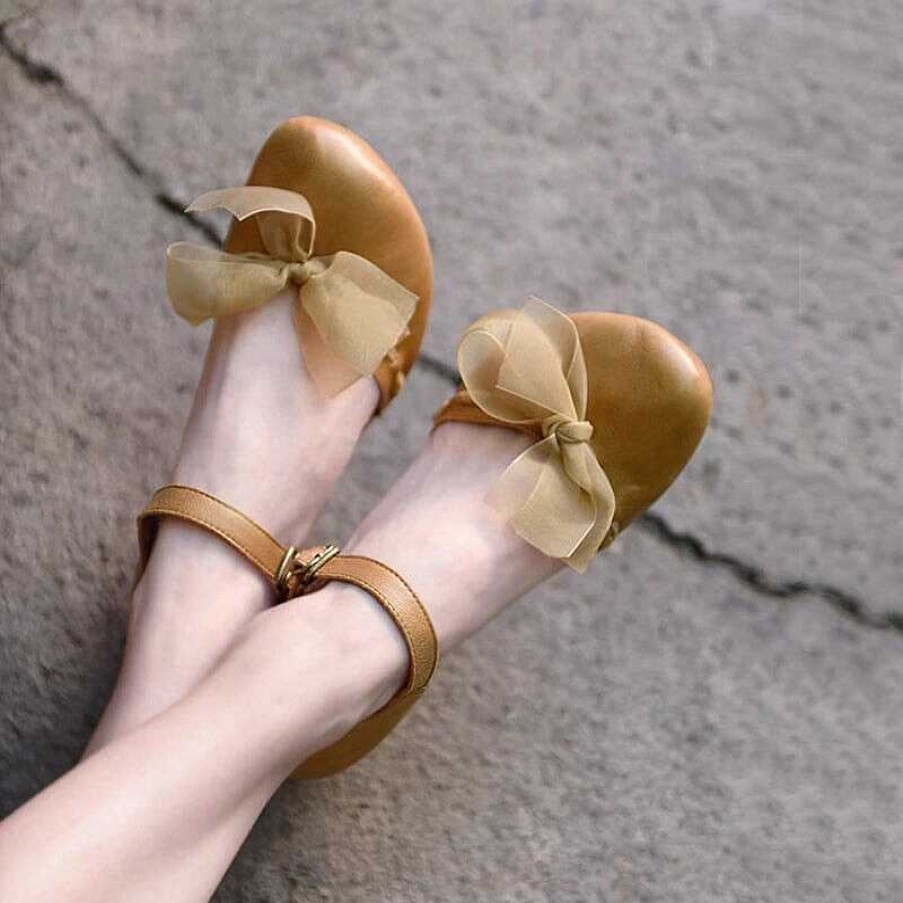 Dwarves Sweet Flower Handmade Leather Mid Heel Women'S Shoes Round Toe Retro Buckle Sandals /