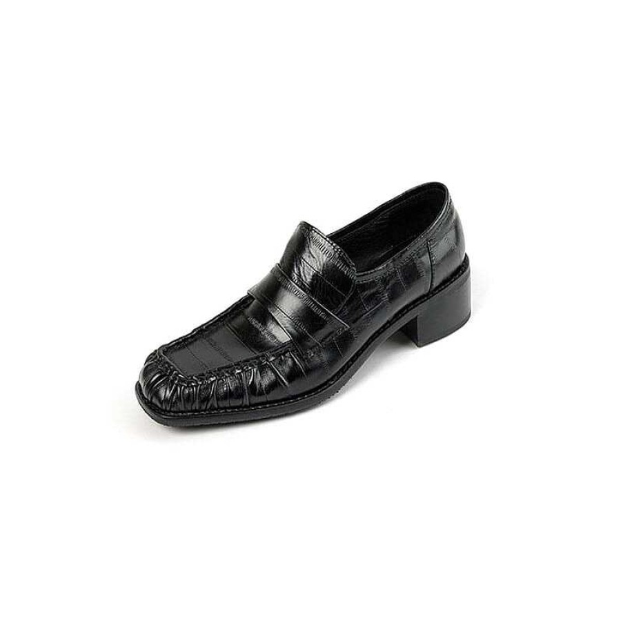 Dwarves Block Heel Leather Penny Loafers With Wrinkle For Women In /