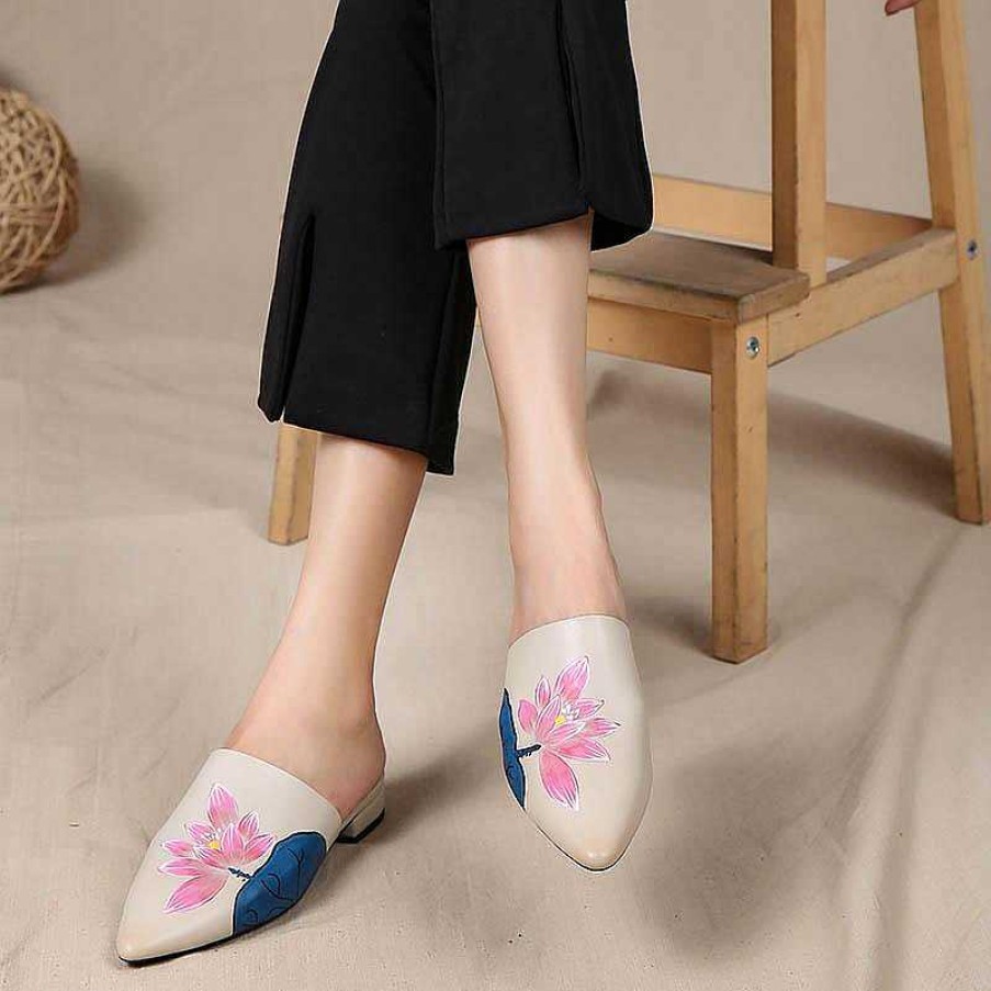 Dwarves Handmade Retro Leather Painted Lotus Slippers For Women Pointed Toe Leather Mules