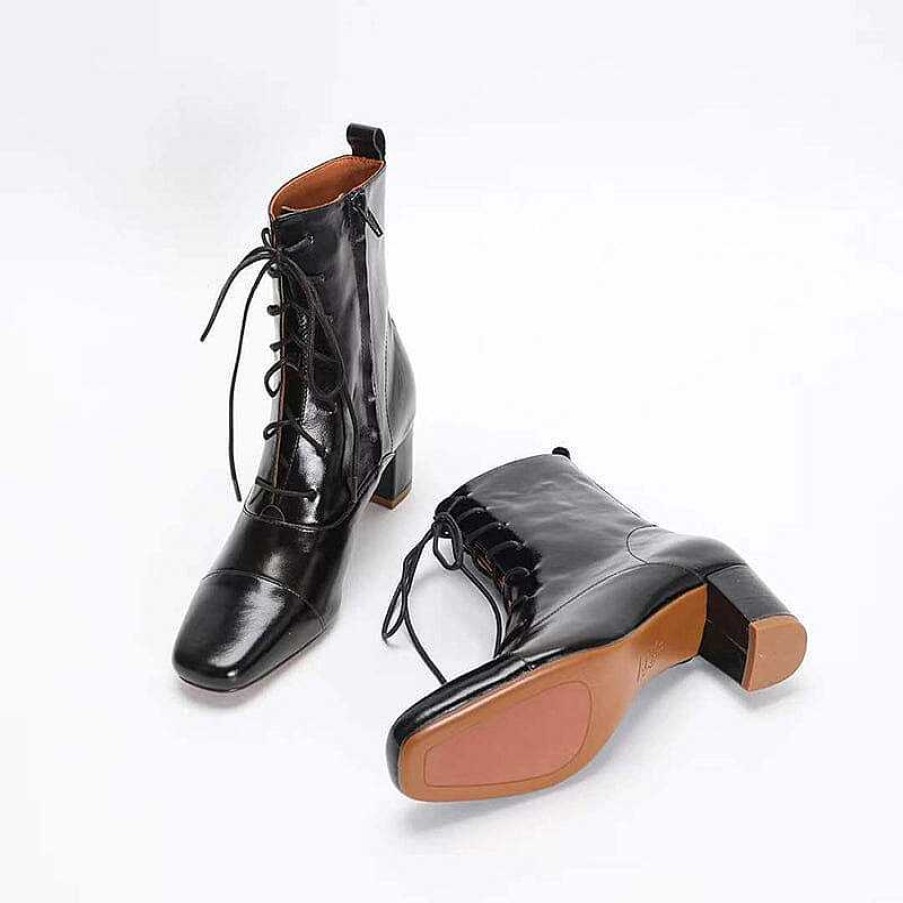 Dwarves Lace-Up Leather Ankle Boots Slimming Boots Elegant Glove-Like Retro Boots Block Heel