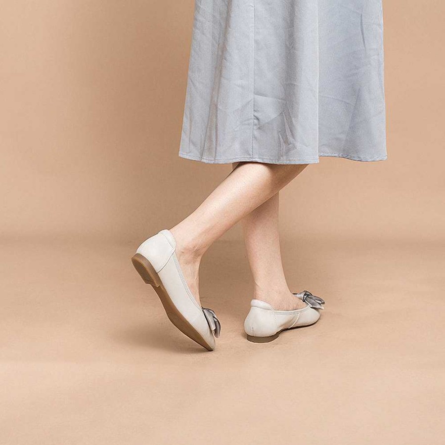 Dwarves Bow-Detail Pointed-Toe Ballerina Shoes / / /