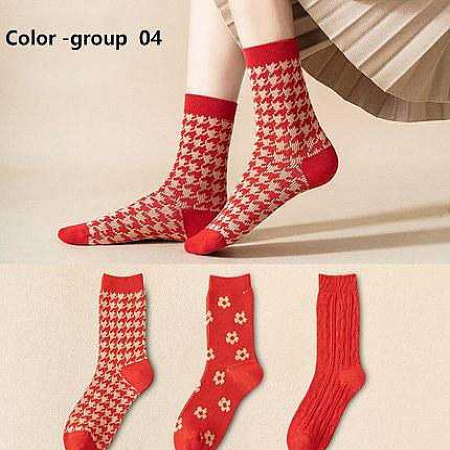 Dwarves Red Retro Cotton Stockings Calf Length Christmas Gifts Series 3 Pairs